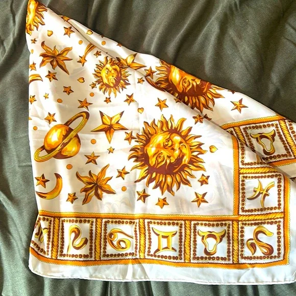 🌞VERSACE 100% Silk Celestial Sun & Astrology-Themed Cream and Gold Scarf - Picture 3 of 7